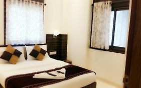 Golden City Hotel